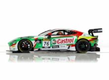 superslot aston martin vantage castrol